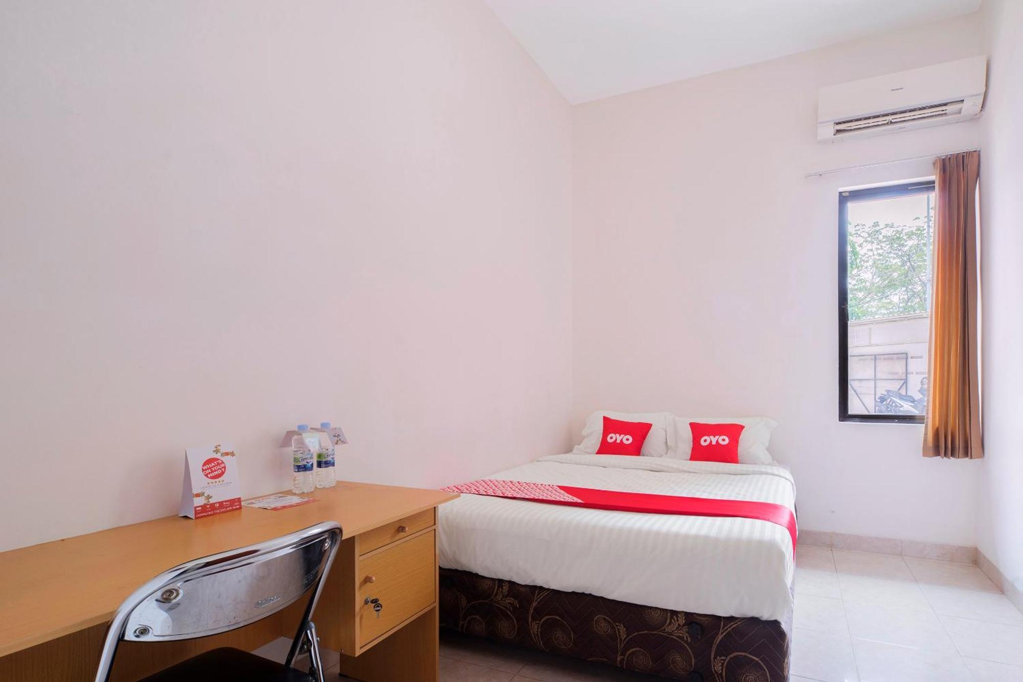 Super Oyo 866 Idola Residence Jakarta Luaran gambar