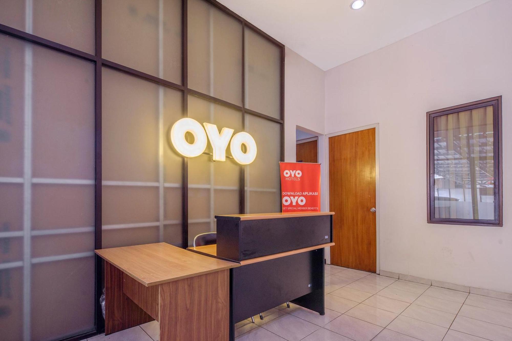 Super Oyo 866 Idola Residence Jakarta Luaran gambar