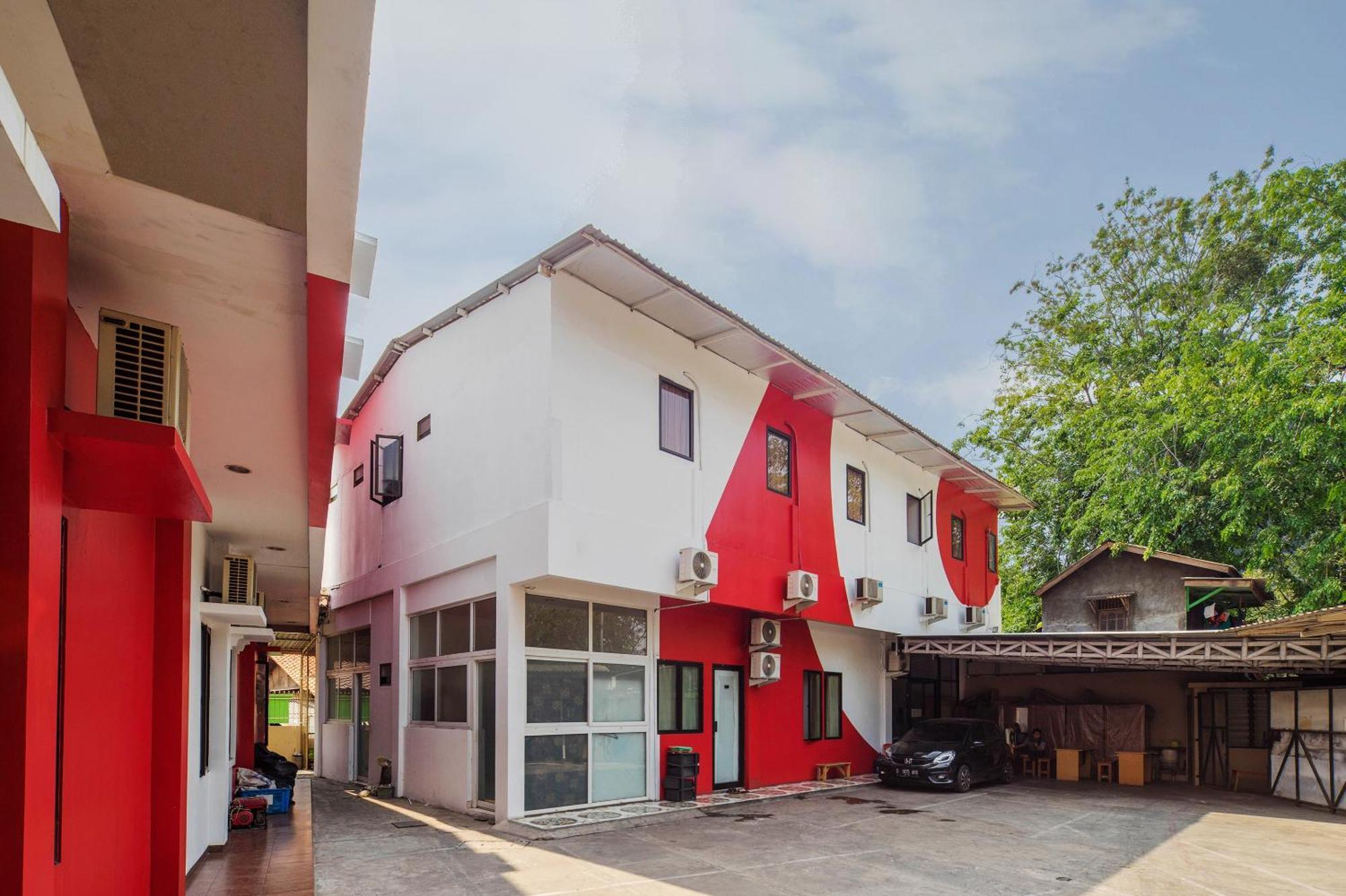 Super Oyo 866 Idola Residence Jakarta Luaran gambar