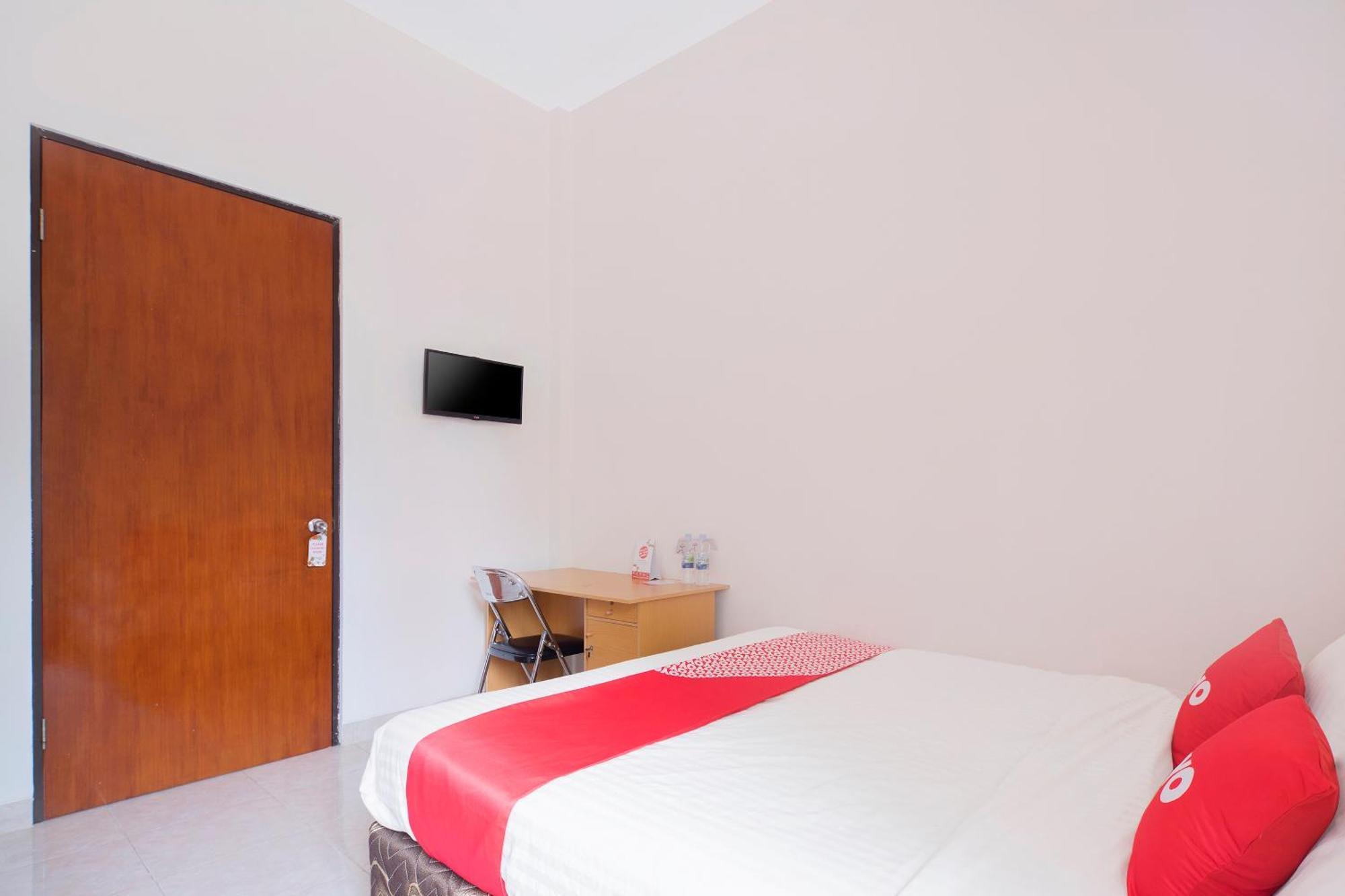 Super Oyo 866 Idola Residence Jakarta Luaran gambar